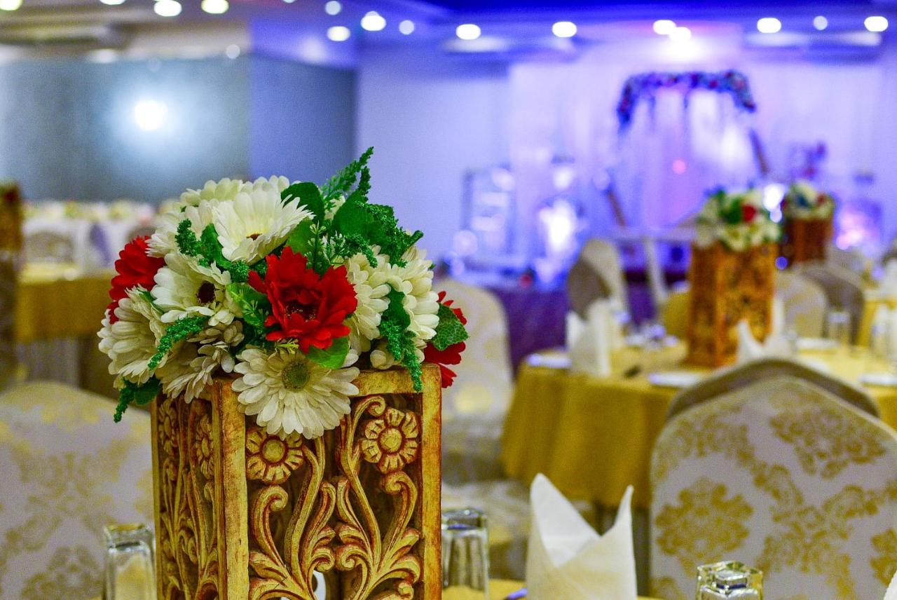 Hotel Blue Sky Kurunegala Dış mekan fotoğraf