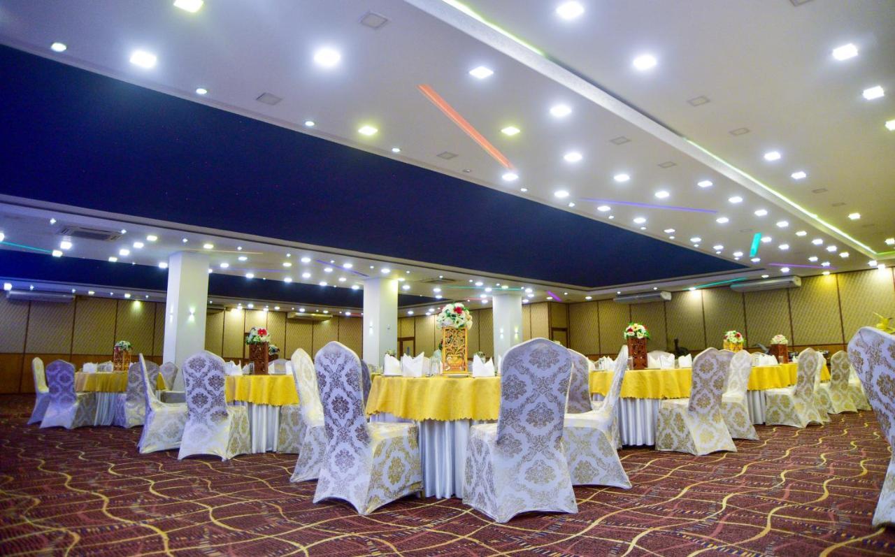 Hotel Blue Sky Kurunegala Dış mekan fotoğraf
