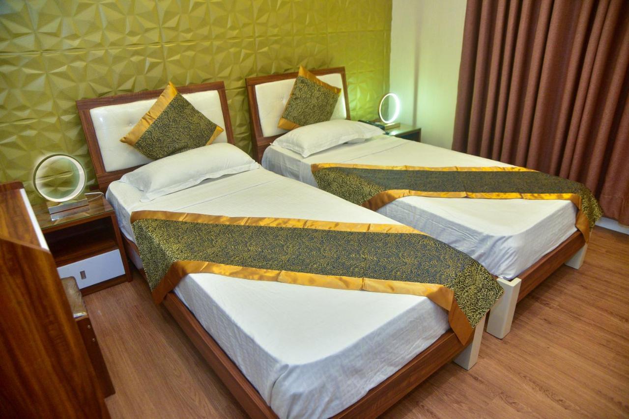 Hotel Blue Sky Kurunegala Dış mekan fotoğraf